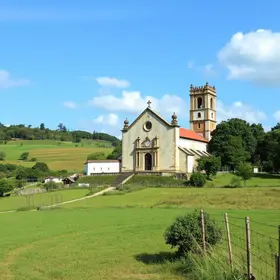 Passeio por Nossa Senhora do Amparo: história, cultura e paisagem rural